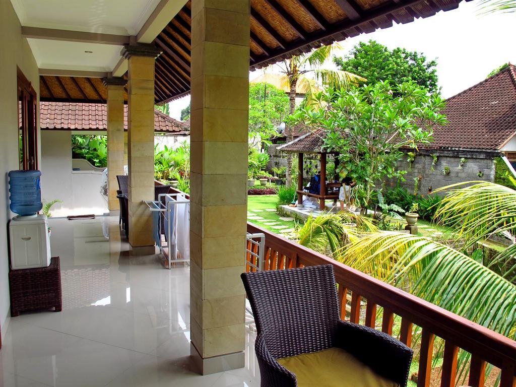 Putu's Paradise 2*